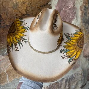 New Cody James Sunflower wool hat Sz 7